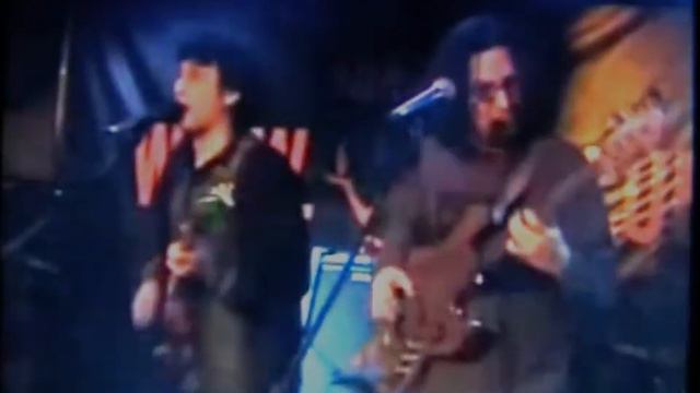 Мистер Бэниш - Она идет одна смотреть онлайн