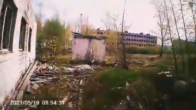 эта часть стоит больше 10 лет, теперь по тихой стали ломать. смотреть онлайн