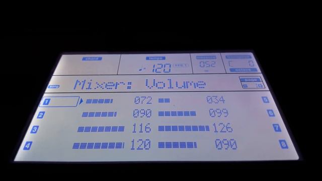 Onestop.mid played on Korg microARRANGER смотреть онлайн