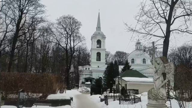 Часовня Блаженной Ксении Петербургской #блаженнаяксения #питер #смоленскоекладбище #часовняксении