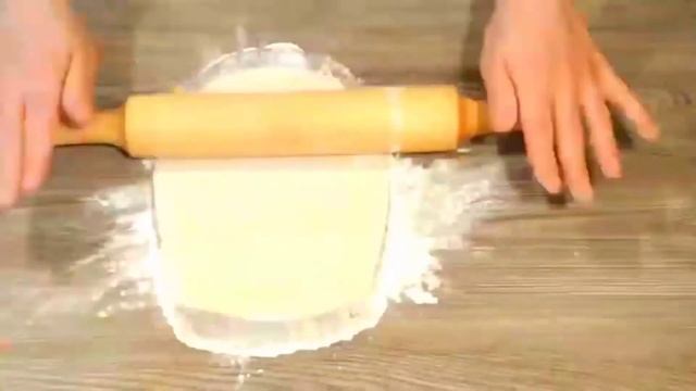 PIYOZLI NON TAYYORLASH | ПРИГОТОВЛЕНИЕ ЛУКОВОГО ХЛЕБА - MAKING ONION BREAD смотреть онлайн