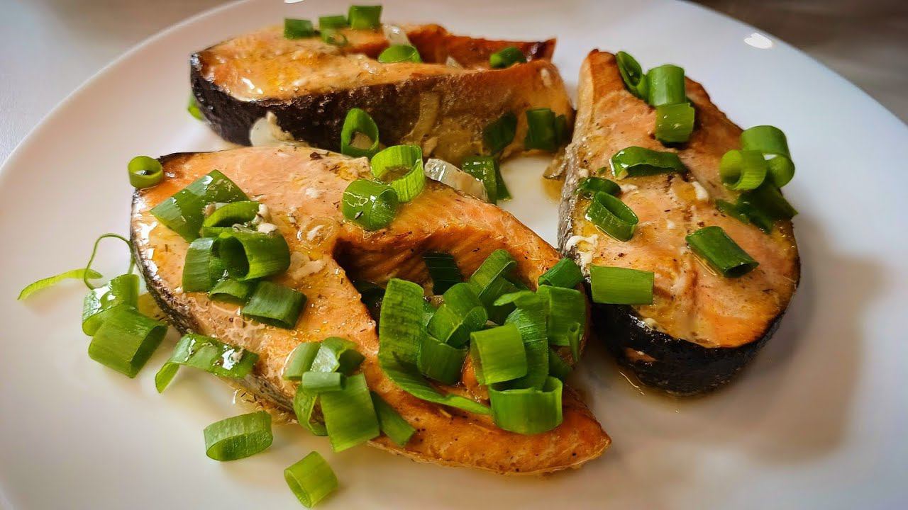 "Горбуша Оригинальная". Вкусный рецепт рыбки с ароматом копчёности. Блюдо для праздничного стола. смотреть онлайн