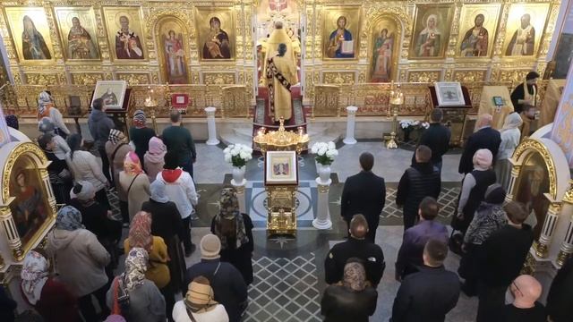 Божественная Литургия в Храме Святой Блаженной Ксении Петербургской (23.10.2022) смотреть онлайн