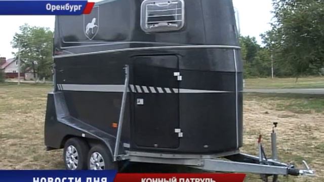 Полицейских учат уверенно держаться в седлах смотреть онлайн