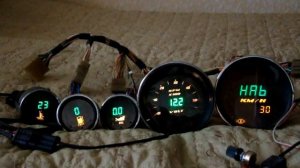 Цифровые приборы в приборную панель ВАЗ 2103-06