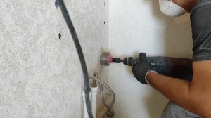 КАК ВЫСВЕРЛИТЬ ОТВЕРСТИЕ В БЕТОННОЙ СТЕНЕ под электрический подрозетник.