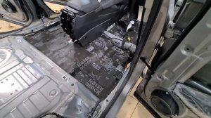 Полная шумоизоляция салона HAVAL F7 по технологии AEROCELL от компании STP