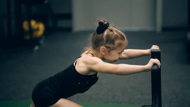 CROSSFIT KIDS смотреть онлайн