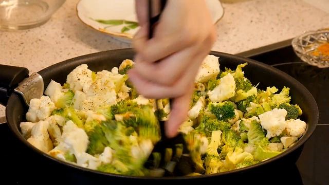 130. Суп-пюре из цветной капусты и брокколи: нежный, сливочный, душевный супчик-трансформер смотреть онлайн