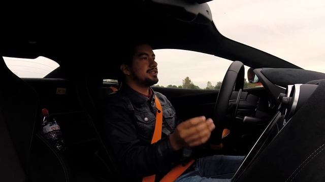 McLaren 570S - Un verdadero superauto ha llegado para destronar al Porsche 911 Turbo S y Audi R8 смотреть онлайн