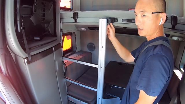 2020年美式重卡界的舒适房车 沃尔沃860 | 760和860内部空间谁更加舒适？ | 北美老司机刚哥介绍Volvo 860 смотреть онлайн