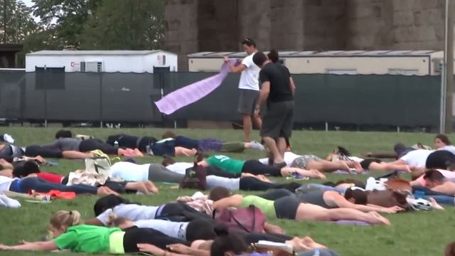 Фитнес под Бруклинским мостом смотреть онлайн