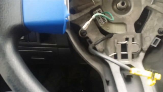 Nissan Note 1.6 замена подрулевого шлейфа. смотреть онлайн