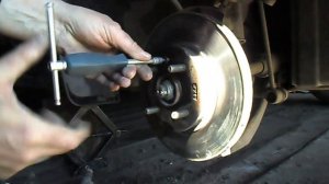 Замена переднего тормозного диска своими руками Хендай солярис