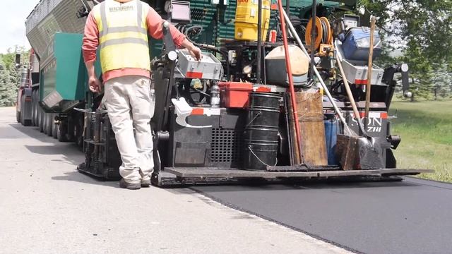 HMA Paving Operations Video 1 – Paving Equipment смотреть онлайн