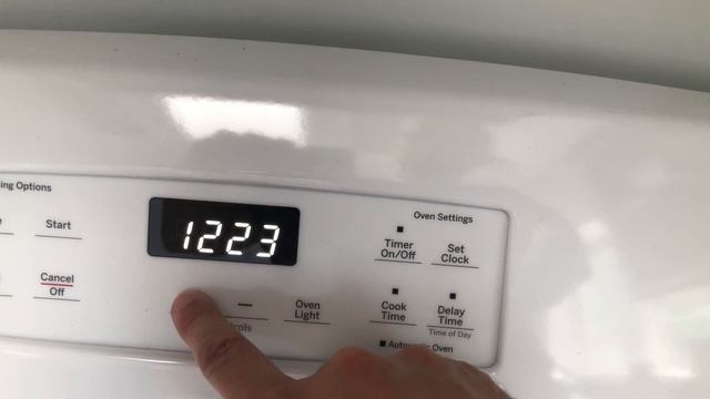 Setting the TIME on a GE STOVE RANGE (How to) смотреть онлайн