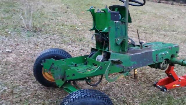 John Deere 110 round fender смотреть онлайн