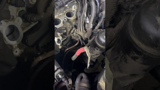 BMW F30 B48 замена масленого стакана