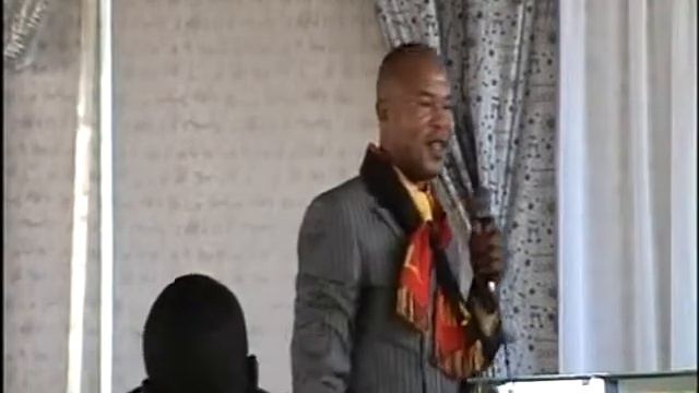 PROF.MIEZI ANTONIO DANS RETOUR TRIOMPHAL EN ANGOLA смотреть онлайн