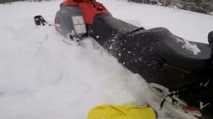 Как вытащить снегоход из глубокого снега на практике