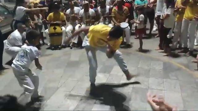 capoeira cordão de ouro(2) смотреть онлайн