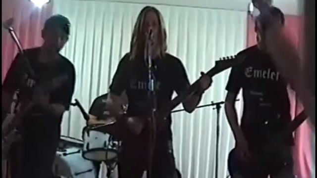 Эмелен в Аркадаке - Рассвет.avi смотреть онлайн