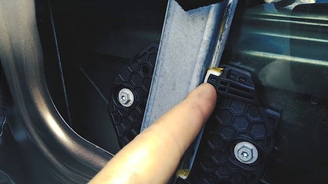 Почему болтаются окна на Рено Логан 2 смотреть онлайн