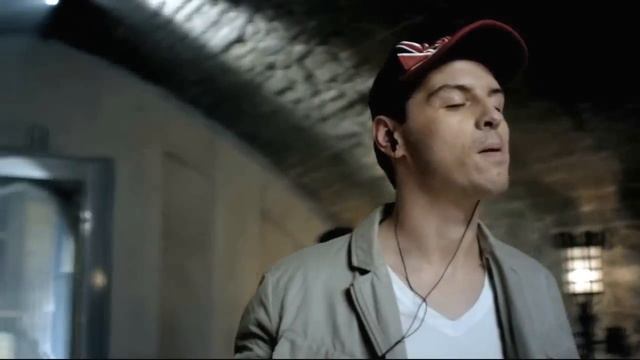 Everybody loves Jim Moriarty. смотреть онлайн