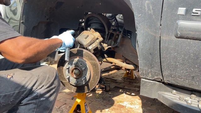 Chevy Suburban ABS, STABILITRAK, Traction Control Issue! Tahoe, Yukon Wheel Speed Sensor Replacemen смотреть онлайн
