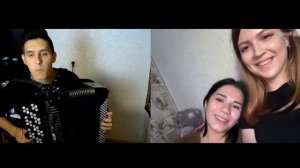 Хижина Музыканта - Реакция девушек на Баяниста - гитариста в чат рулетке 37