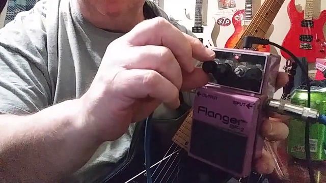 Vintage Boss BF2 Flanger Space ship trick? смотреть онлайн