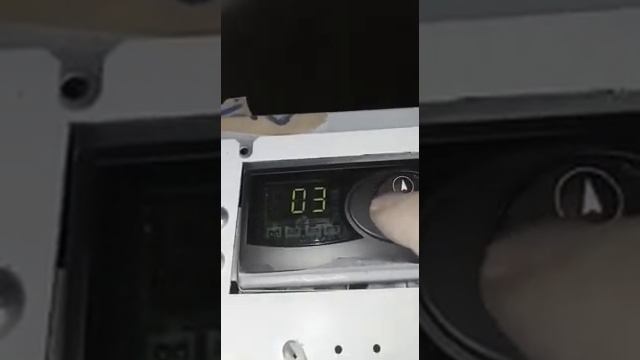 настроика контроллера Elstat. Убараем датчик двери (эко режима), вход в МЕНЮ смотреть онлайн