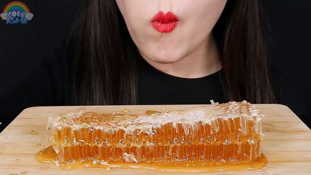 ASMR RAW HONEYCOMB 벌집꿀 먹방 咀嚼音 蜂の巣 ハニカム EATING SOUNDS MUKBANG ZOEY ASMR