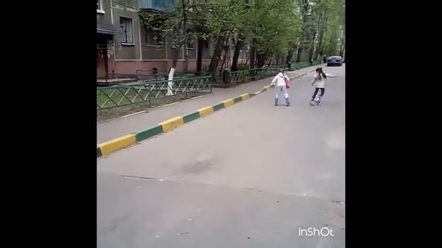 Катаюсь на роликах смотреть онлайн