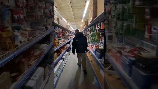 Liquidation Supercentre (обзор дешевого магазина) Виннипег, Манитоба смотреть онлайн