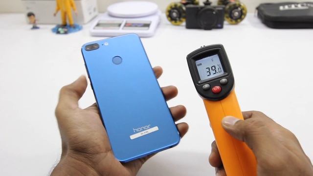 Huawei Honor 9 lite Review: A Bargain смотреть онлайн