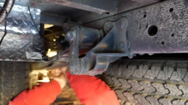 Webasto diesel heater install on a JDM Isuzu Elf camper. смотреть онлайн