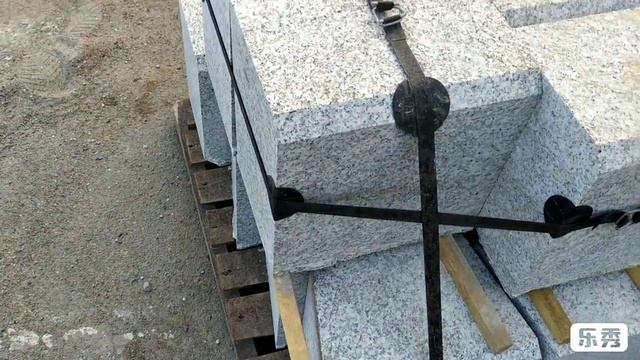 Натуральный или искусственный гранит. Бетонные технологии.? смотреть онлайн