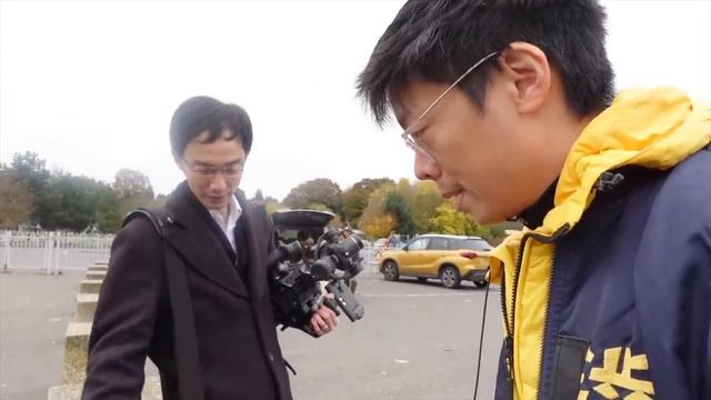 Новая блестящая синяя сумка Billingham's - Практическая мини-сумка для мероприятий смотреть онлайн