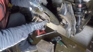 Замена заднего ступичного подшипника и тормозного диска Mitsubishi ASX (Мицубиси Асх)