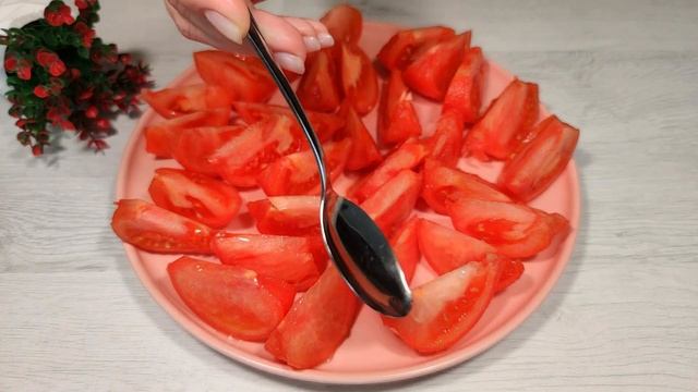 Этот "ТРЮК" поразил СОТНИ ХОЗЯЕК: как "пластиковые" ПОМИДОРЫ сделать вкусными, как домашние! смотреть онлайн