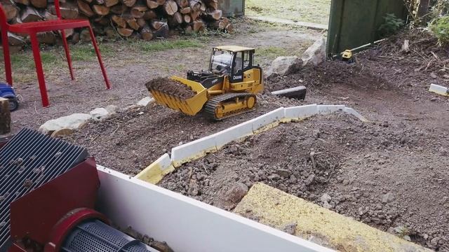 RC 1/14 - Track Loader - John Deere 755D смотреть онлайн
