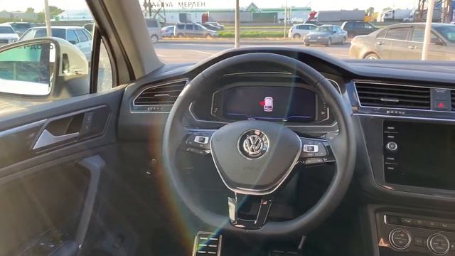 Видеопрезентация автомобиля Volkswagen Tiguan Sportline samiy смотреть онлайн
