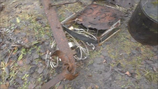 Копаю металлолом среди мусора смотреть онлайн