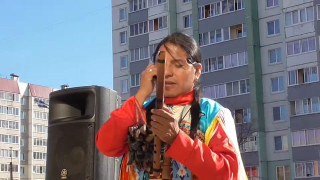 Caminando en Frankfurt. Музыка индейцев Inty «Pakarina». смотреть онлайн