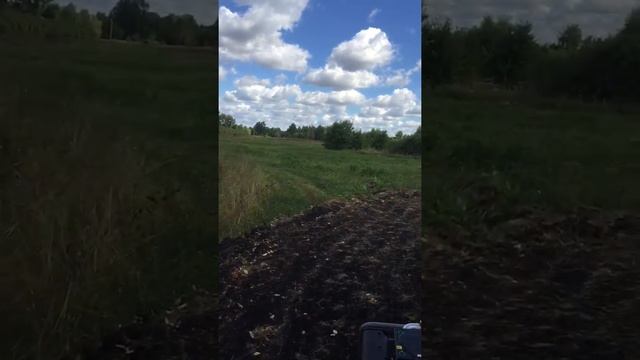 Покатушки на мотоблоке мотор сич по грунтовой дороге в соседнюю деревню ! смотреть онлайн