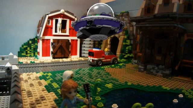 André Marshall og sin gode ven Magnus Mose Kristensen er i LEGO House med 1. C Aabybro skole смотреть онлайн