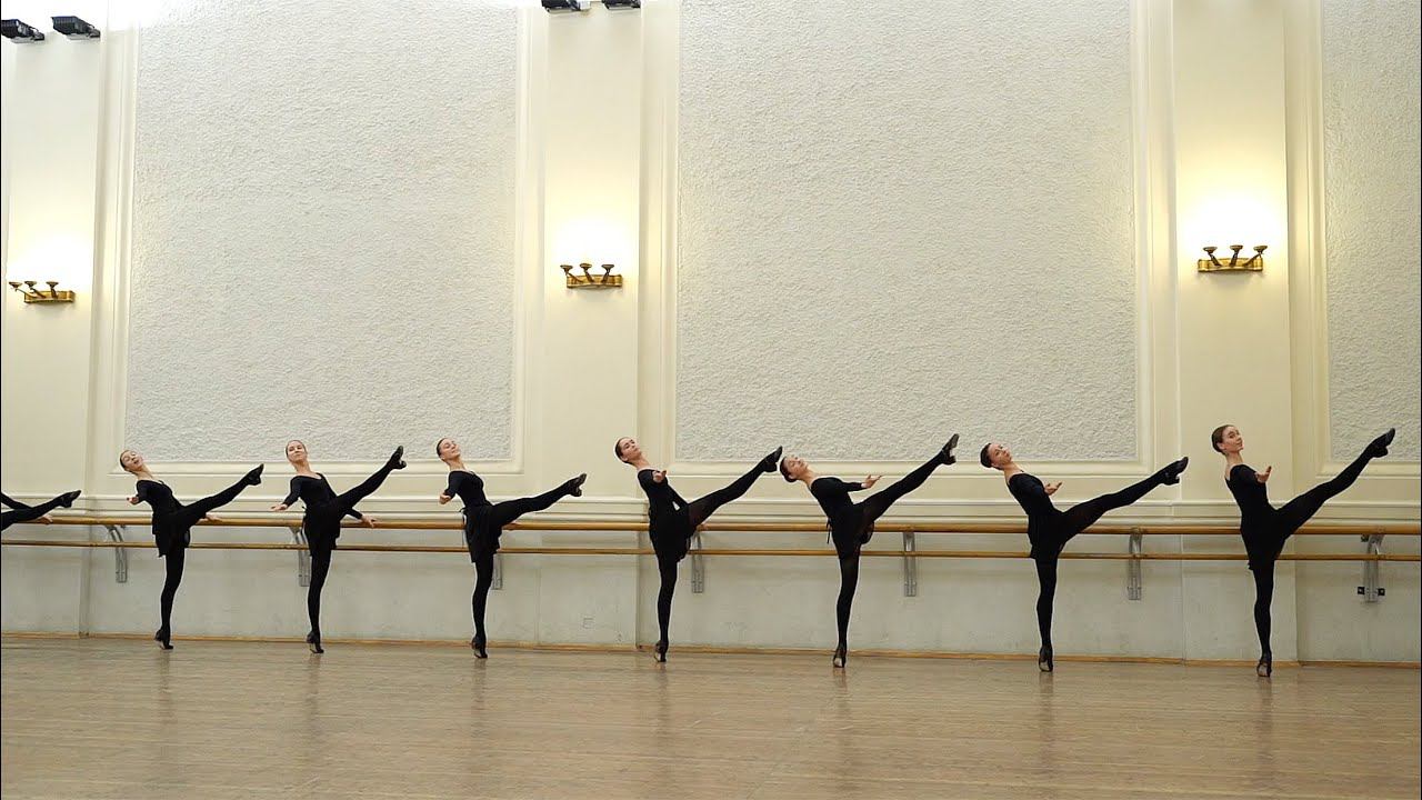 Экзамен 4-ого курса Школы-Студии по народно-сценическому танцу. Балет Игоря Моисеева. смотреть онлайн