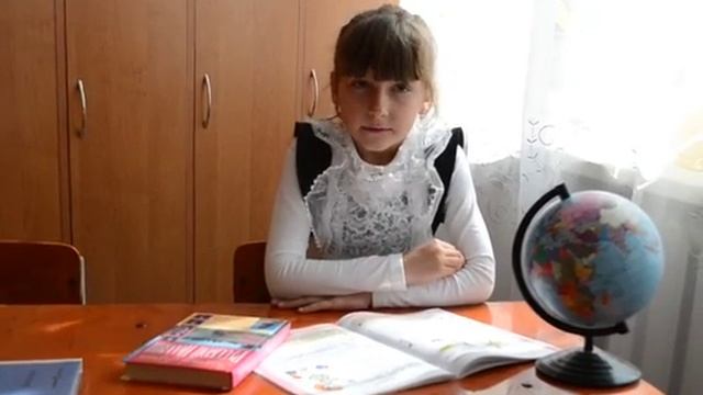 Страна читающая - Алина Шершнева читает произведение "Утро в горах" Ф.И.Тютчева смотреть онлайн