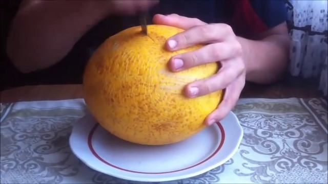 КАК КРАСИВО РАЗРЕЗАТЬ АРБУЗ И ДЫНЮ смотреть онлайн